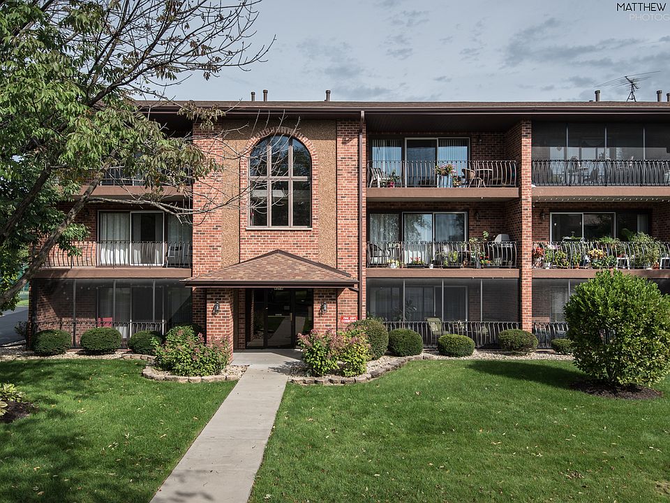 1st image of 8218 Cobblestone Dr APT 1C