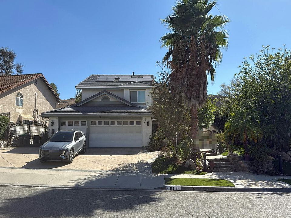 1st image of 619 Azure Hills Dr