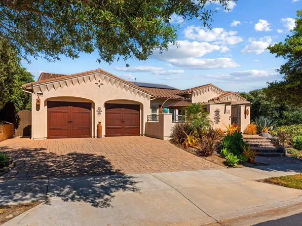 7090 Corintia St, Carlsbad, CA 92009