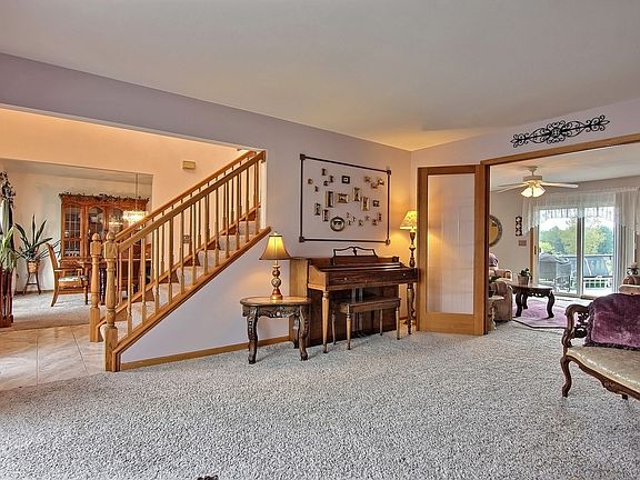 3rd image of 10284 New Hampshire St