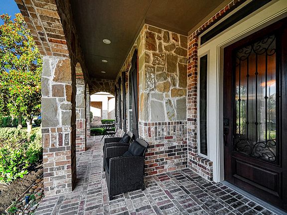 5th image of 18106 Shimmer Ln