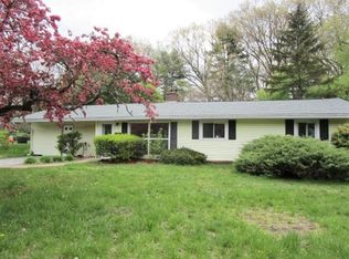 7 Edith Rd, Framingham, MA 01701