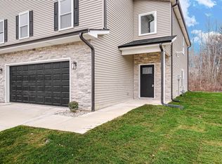 5850 Adams St, Merrillville, IN 46410
