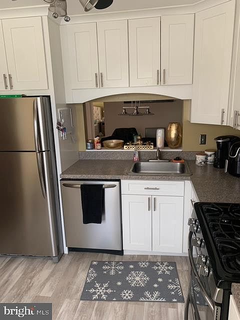 2nd image of 204 Firethorne Ct #204