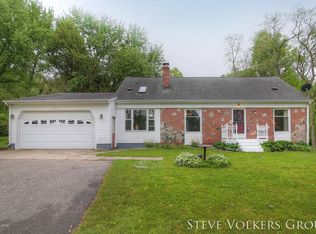 6692 Kies St NE, Rockford, MI 49341