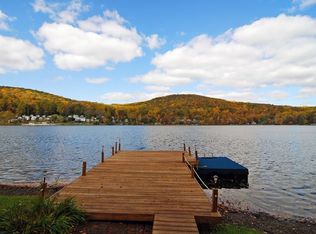 26 Lakeside Dr E, Belvidere, NJ 07823