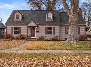 6408 1st St, Loves Park, IL 61111
