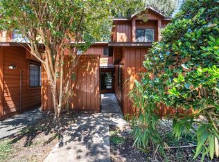 5606 SW 8th Pl, Gainesville, FL 32607