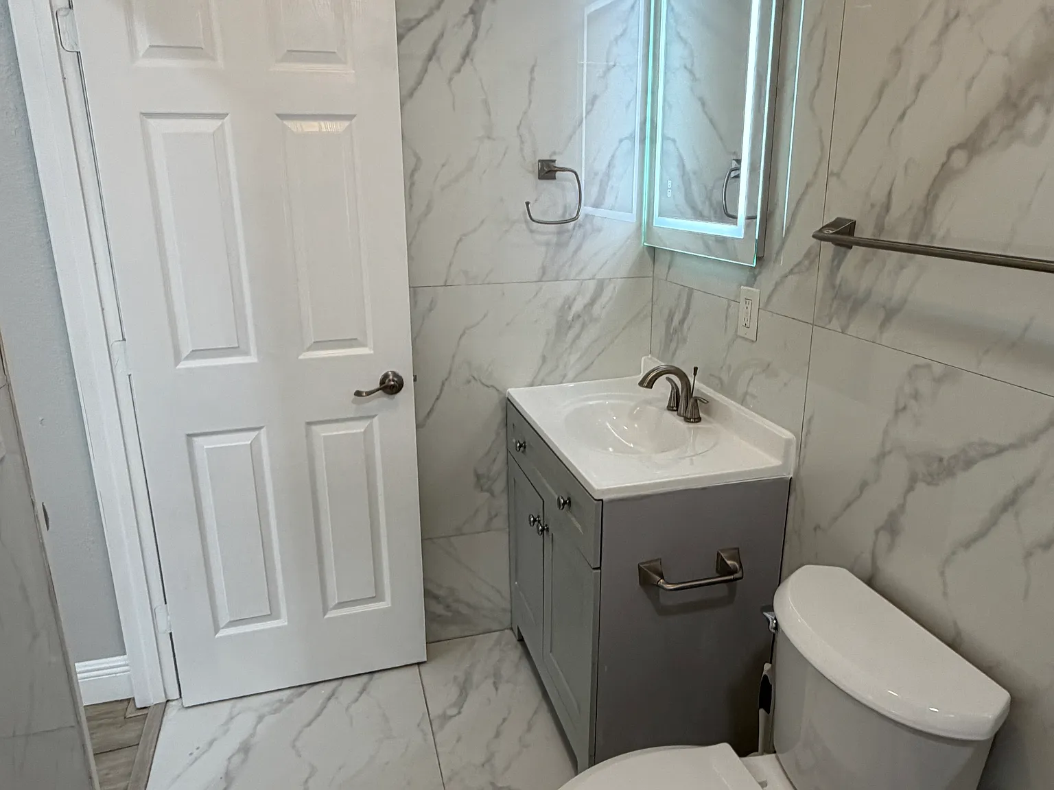 Studio, 348 sqft, $1,300 — Photo 4