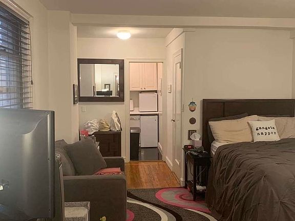 2nd image of 330 E 43rd St #313
