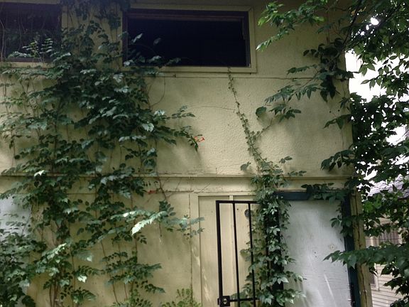 4th image of 3937 S Benton Ave