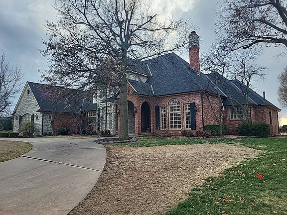 2nd image of 5901 Oak Tree Rd