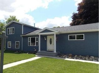226 N Center St, Lowell, MI 49331
