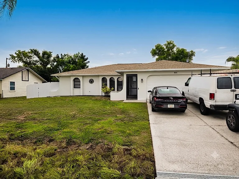 801 SW 10th Pl — Photo 36