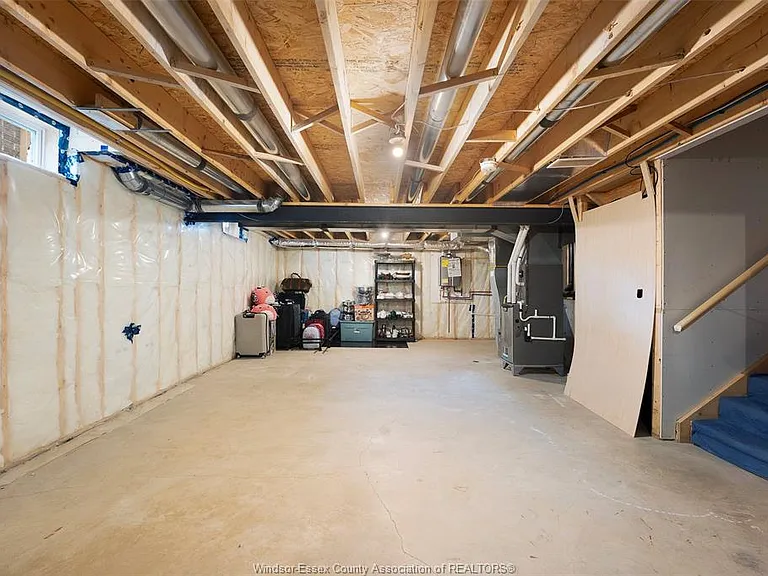1390 Barkley Ave — Photo 27