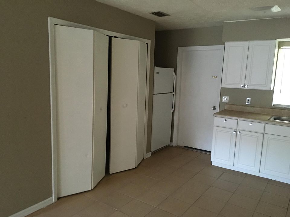 2nd image of 38351 12th Ave