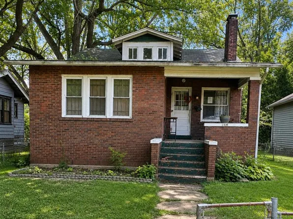 1535 N 46th St, Washington Pk, IL 62204