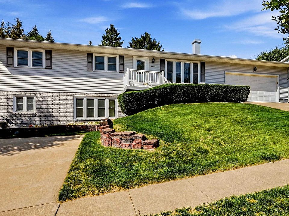 1st image of 2215 Jaeger Dr