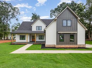 715 Tenerriffe Ct, Woodruff, SC 29388