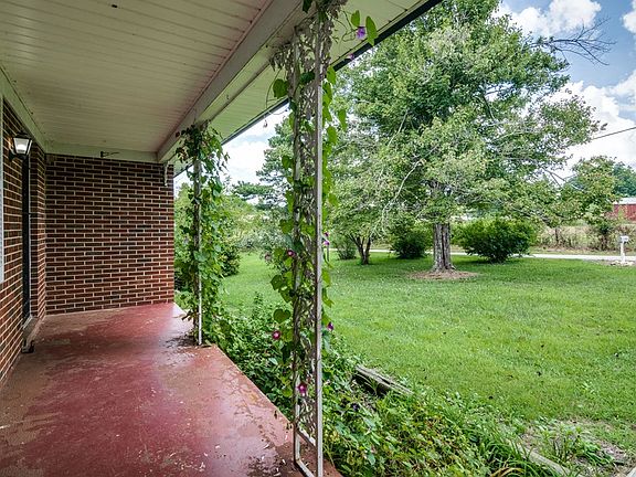 5th image of 206 Wildwood Ln