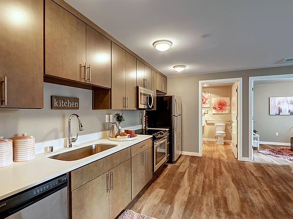 4th image of 15115 Ash Way