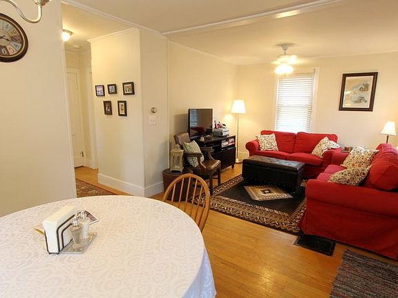 5th image of 8 Davenport St