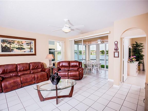 3rd image of 6336 Huntington Lakes Cir APT 101