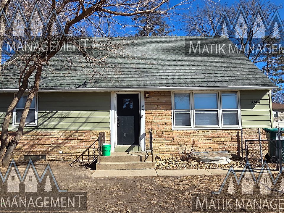 1st image of 1644 1st Ave NE #2