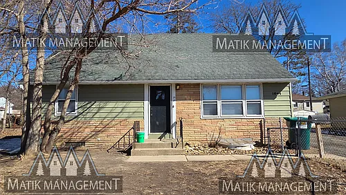 1644 1st Ave NE #2 Photo 1