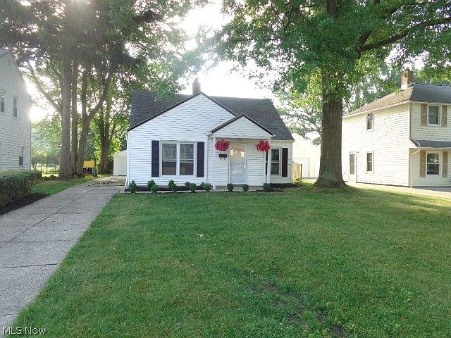 1st image of 7219 Parma Park Blvd