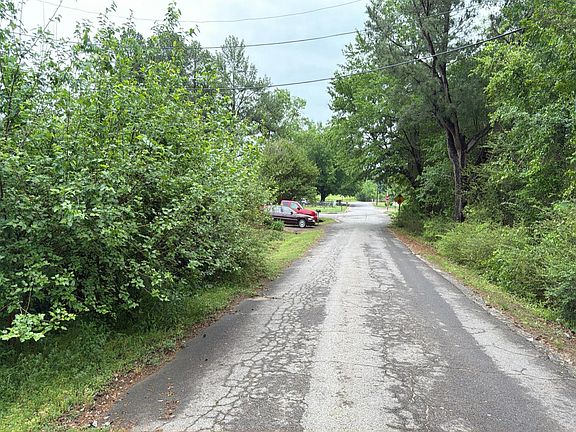 4th image of 18 Crape Myrtle Rd