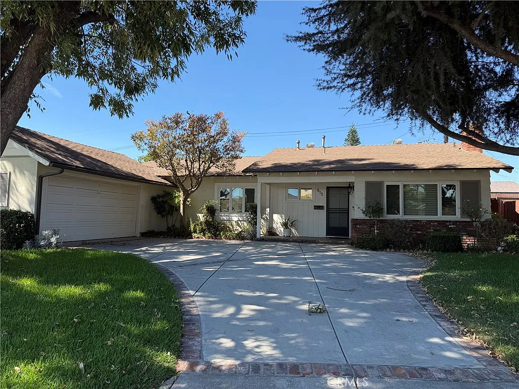 4 bed, 1570 sqft, $4,000 — Photo 3
