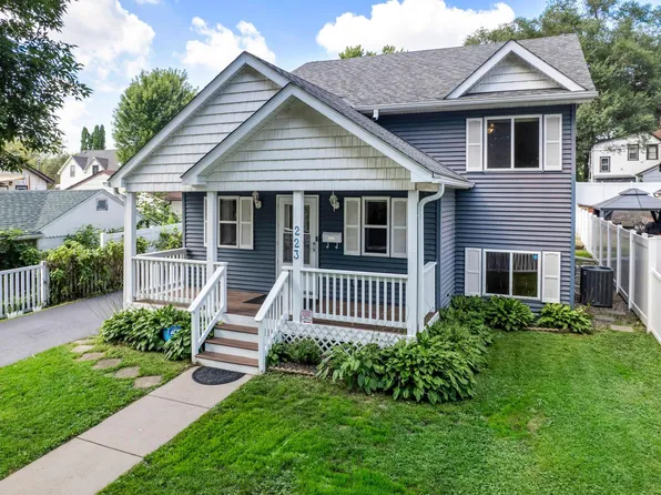 223 Hurley St E, West Saint Paul, MN 55118