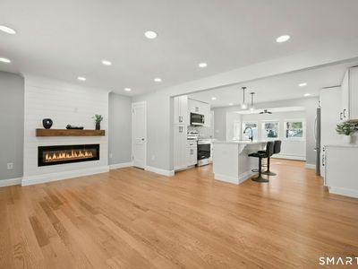 42 Keene Place, Unionville, CT, 06085