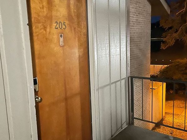 1301 Saint John St APT 205