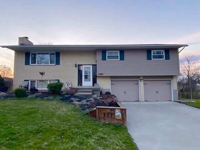 1st image of 207 Stadia Dr