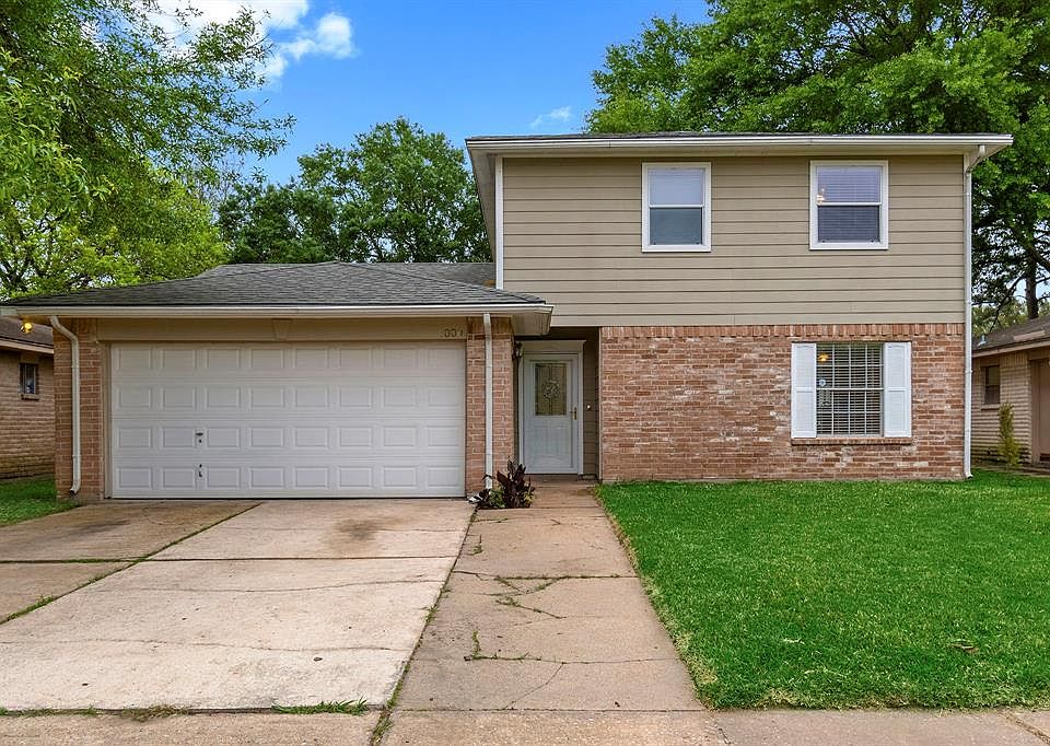 Welcome Home! This two story home has all the space you need!