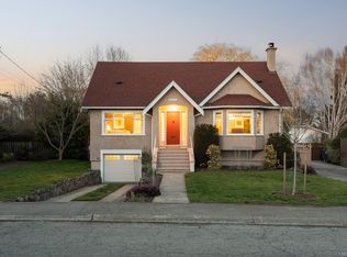 2574 Cavendish Ave, Oak Bay, BC