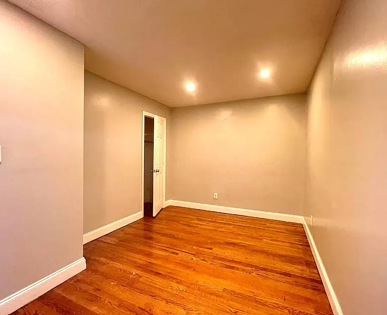 3 bed, 750 sqft, $1,895 — Photo 4