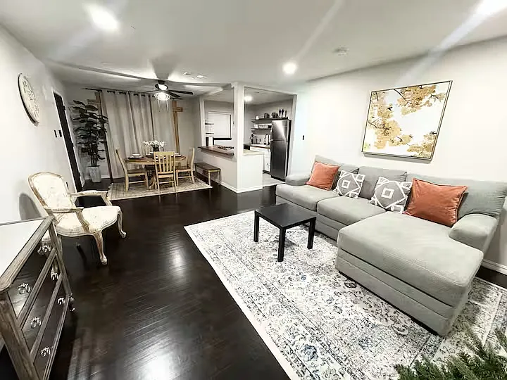 4517 NW Cheyenne Ave — Photo 3