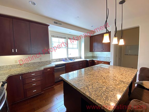 5th image of 127 Bursar Ln
