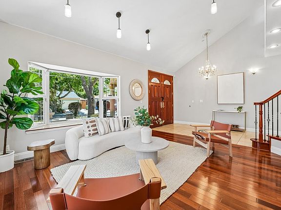3rd image of 421 Escobar St