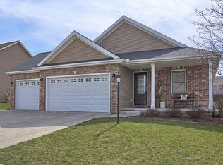 507 Elk Dr, Mahomet, IL 61853