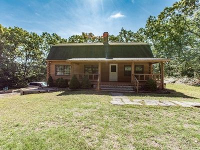 2 Dudley Ave, Northbridge, MA, 01534