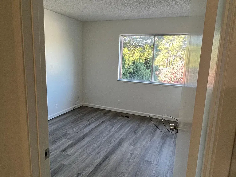 Sunrise Way — Photo 16