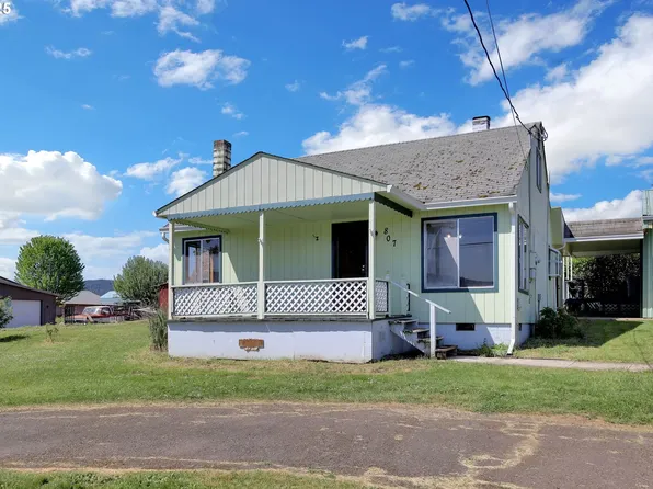 807 Cedar St, Yoncalla, OR 97499
