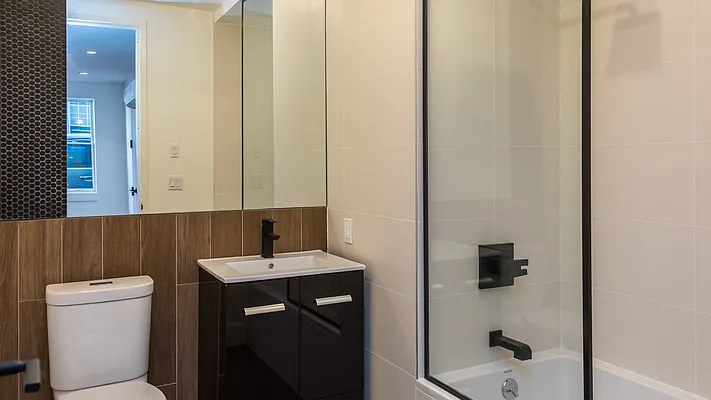 Rented by Nooklyn NYC LLC | media 10