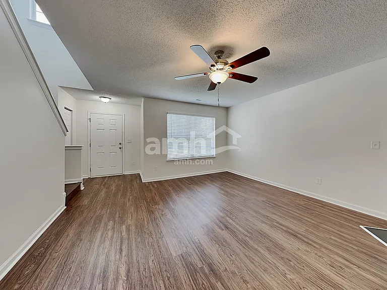 211 Calla Lilly Ln — Photo 6