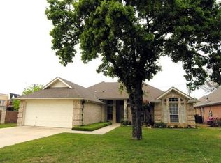 324 Cecile Ct, Arlington, TX 76013
