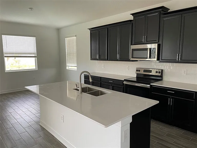 7152 Dilly Lake Ave — Photo 17